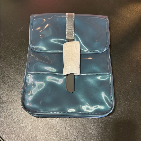 NWT Rains backpack Micro - Picture 2 of 5